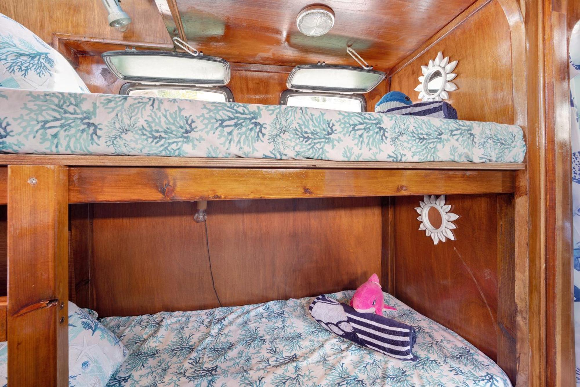 Aloha Jak'S Boat Alassio Exterior photo