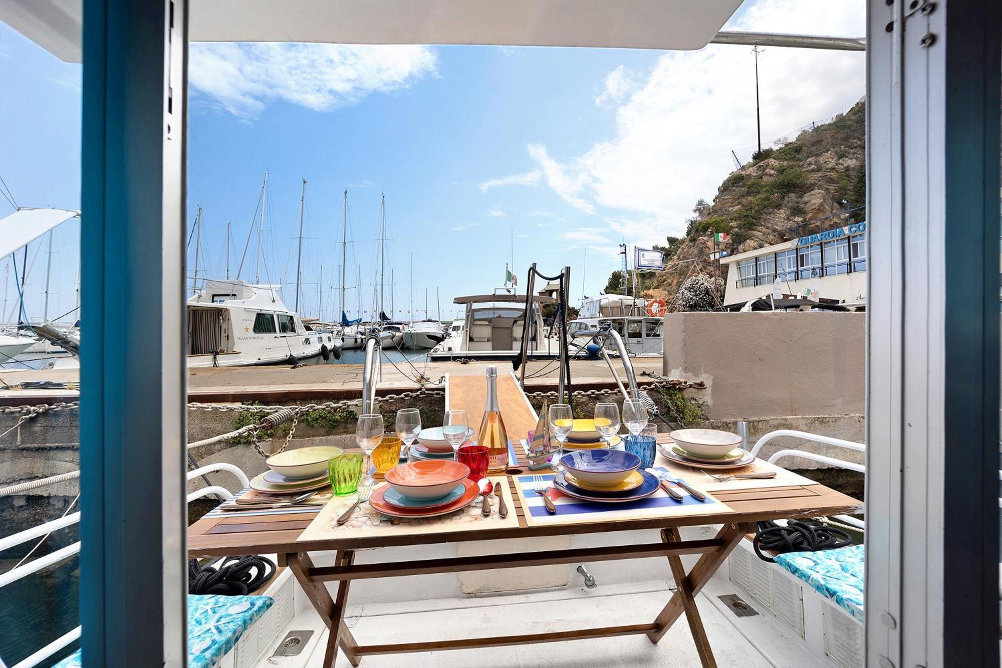 Aloha Jak'S Boat Alassio Exterior photo